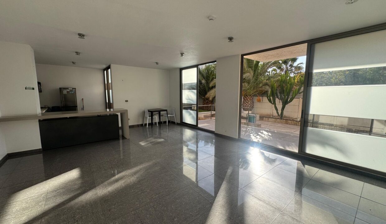 9edc8e9d-4678-433c-a2a1-ba0d2c1b9f71